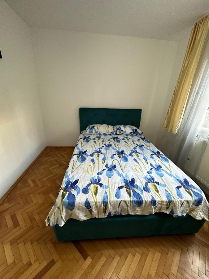 Apartament Untold Apartment Турда Екстериор снимка